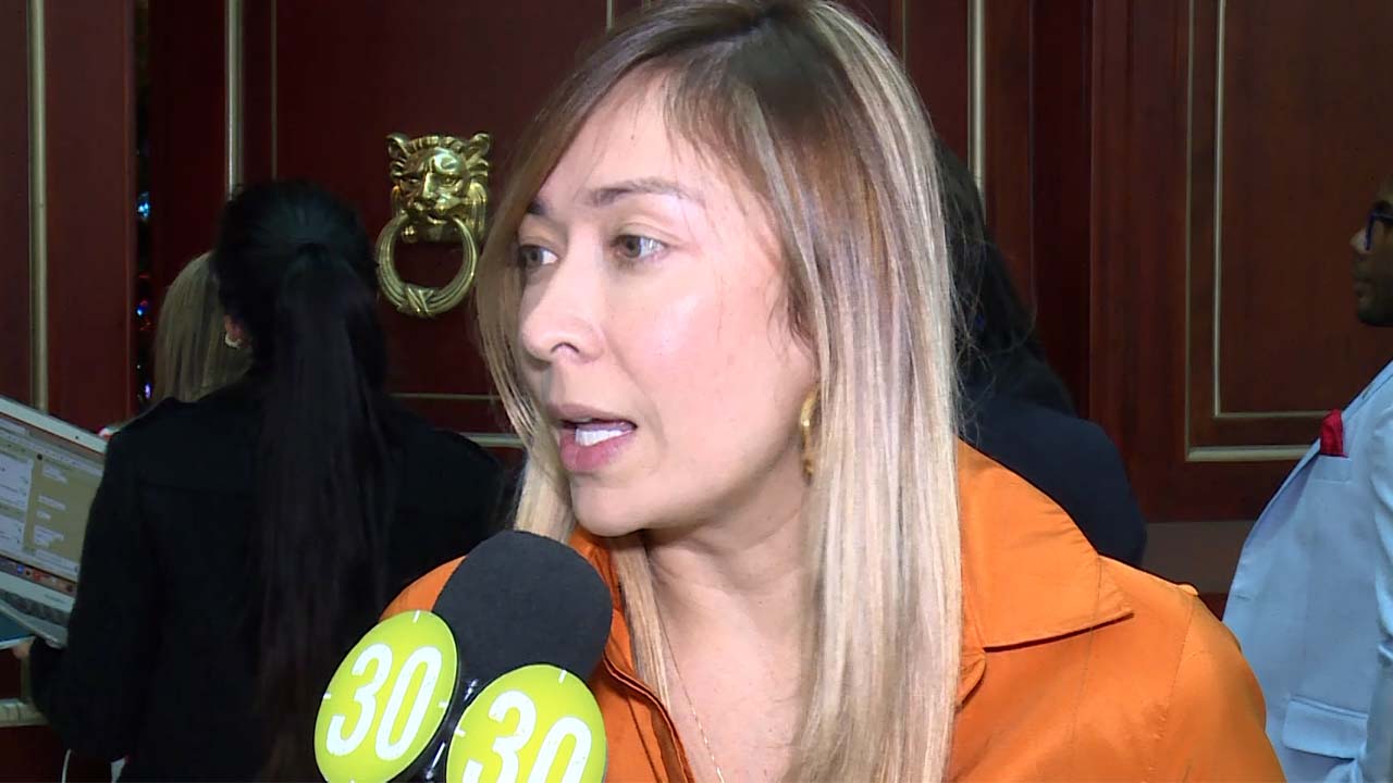 La representante sacude la coalicion