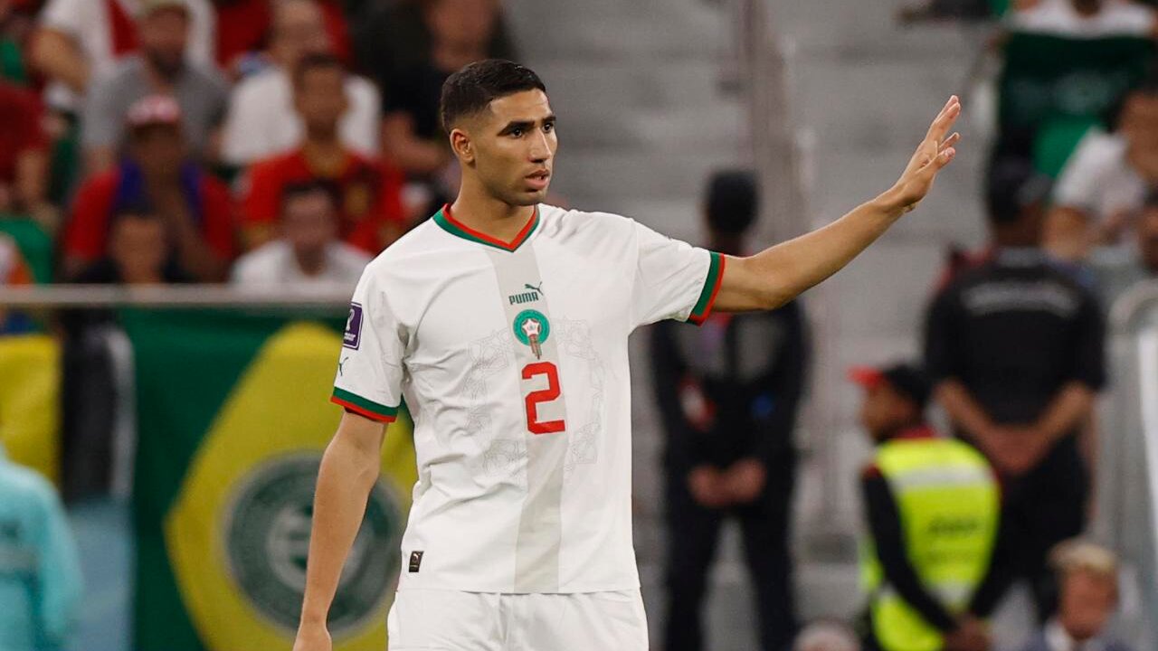 Mbappé visita a Hakimi en su día libre