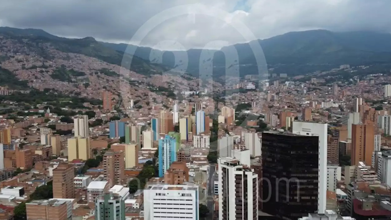 "El monstruo de mi cuarto", el sensible cuento que toca almas en Medellín