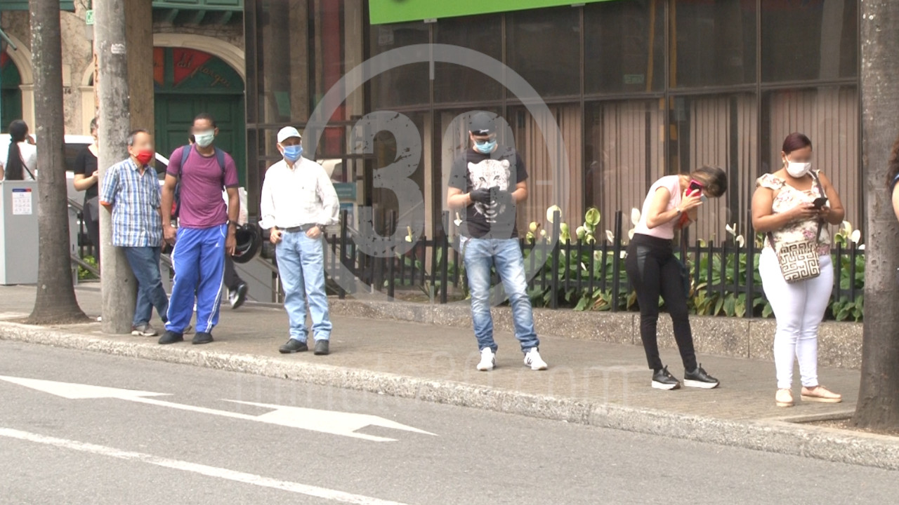 [VIDEO] Médicos de Antioquia hacen un llamado al uso del tapabocas en esta época decembrina