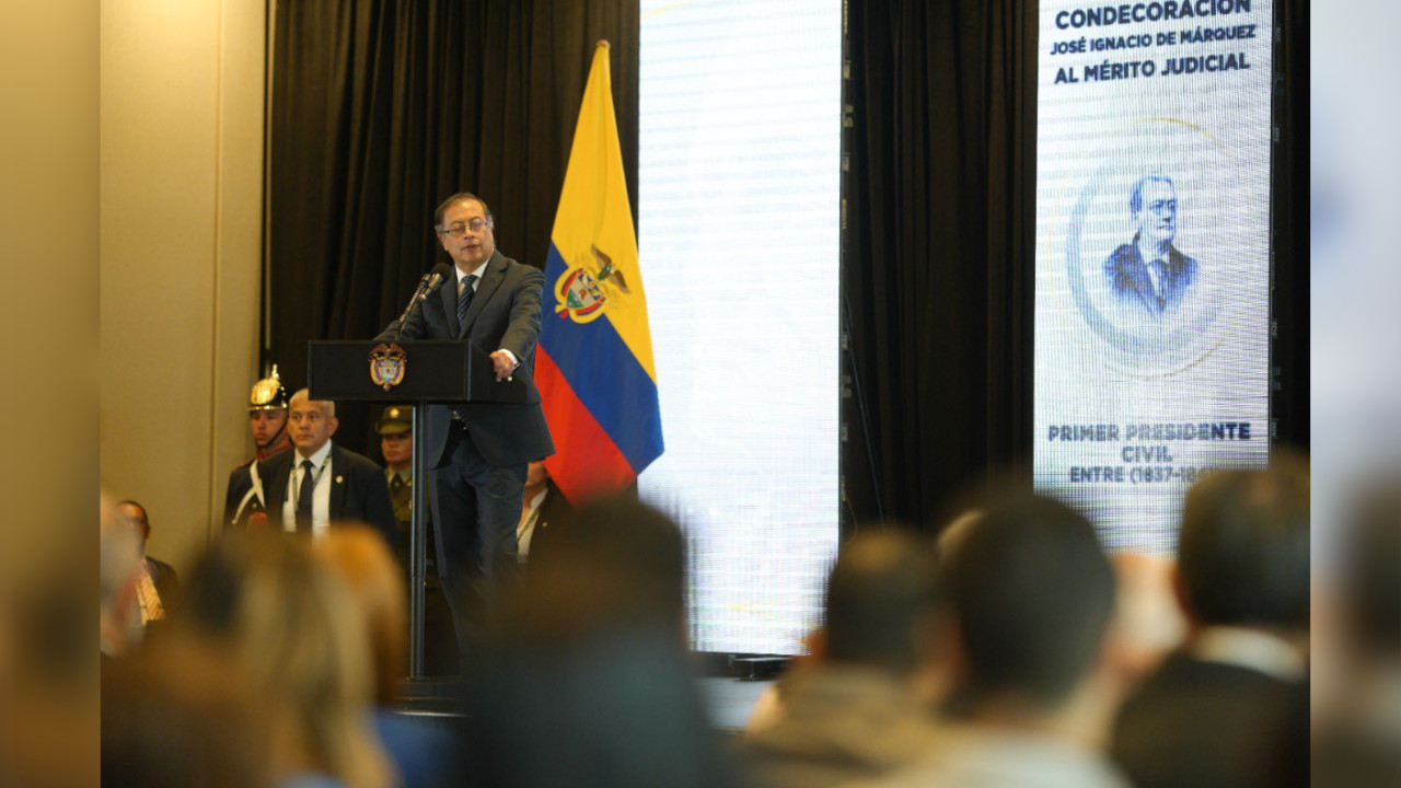 "Necesitamos más jueces", propuso el presidente Petro