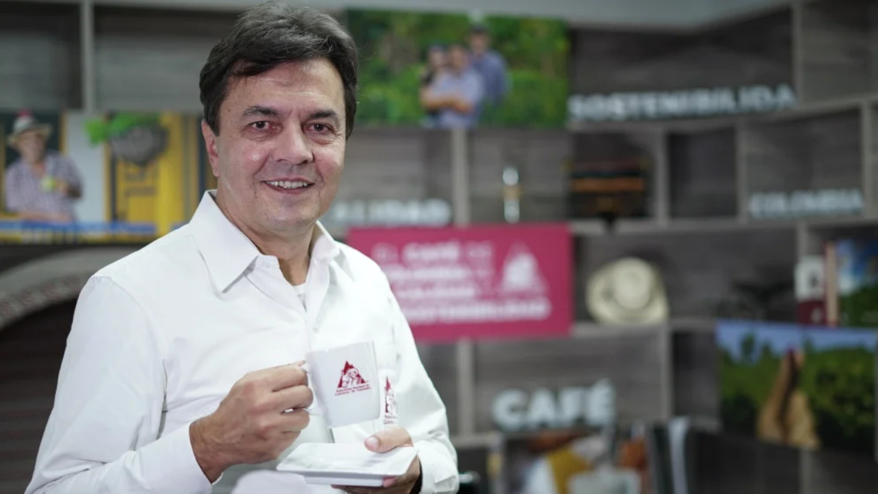Roberto Vélez renuncia como gerente de la Federación Nacional de Cafeteros
