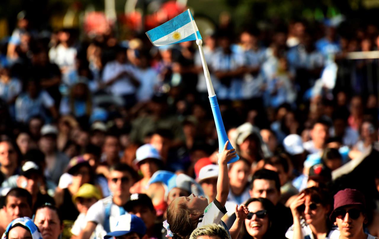 GALERIA DE FOTOS: En Argentina celebran el paso de su Selección a cuartos de final 6 argentina celebra cuartos05