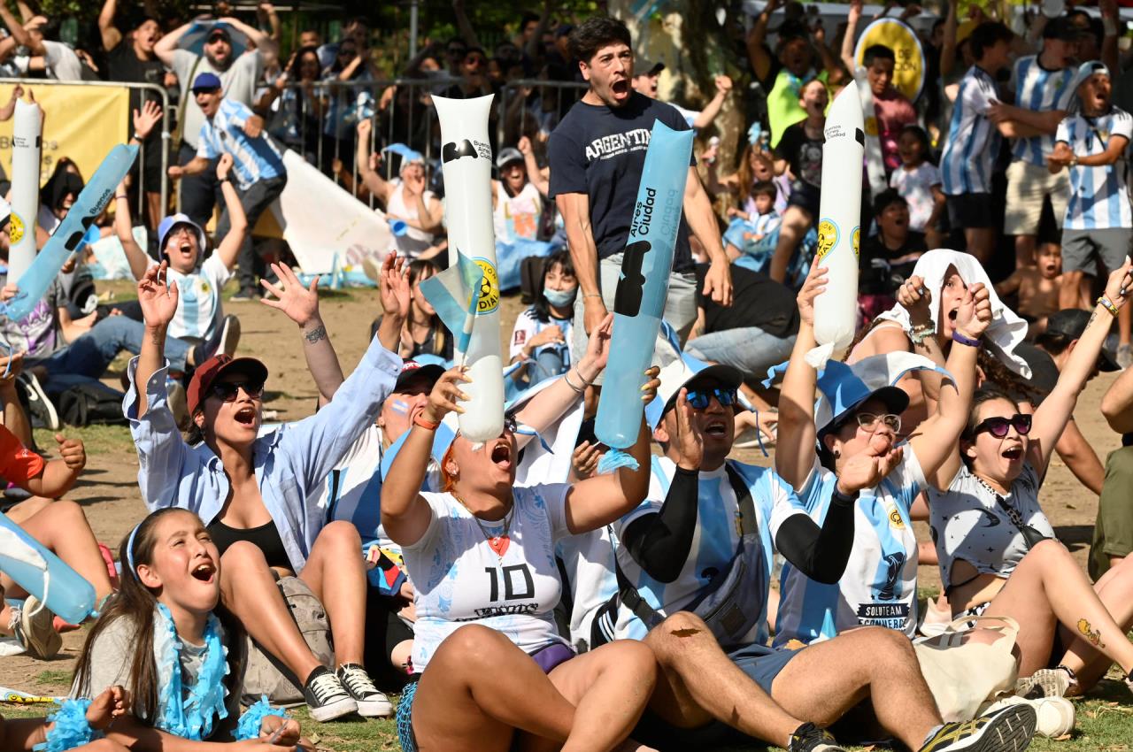 GALERIA DE FOTOS: En Argentina celebran el paso de su Selección a cuartos de final 12 argentina celebra cuartos11