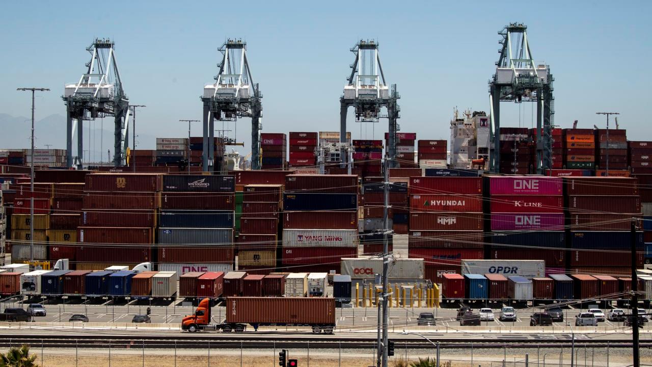 El déficit comercial de EE.UU. continúa al alza y crece el 5,4 % en octubre