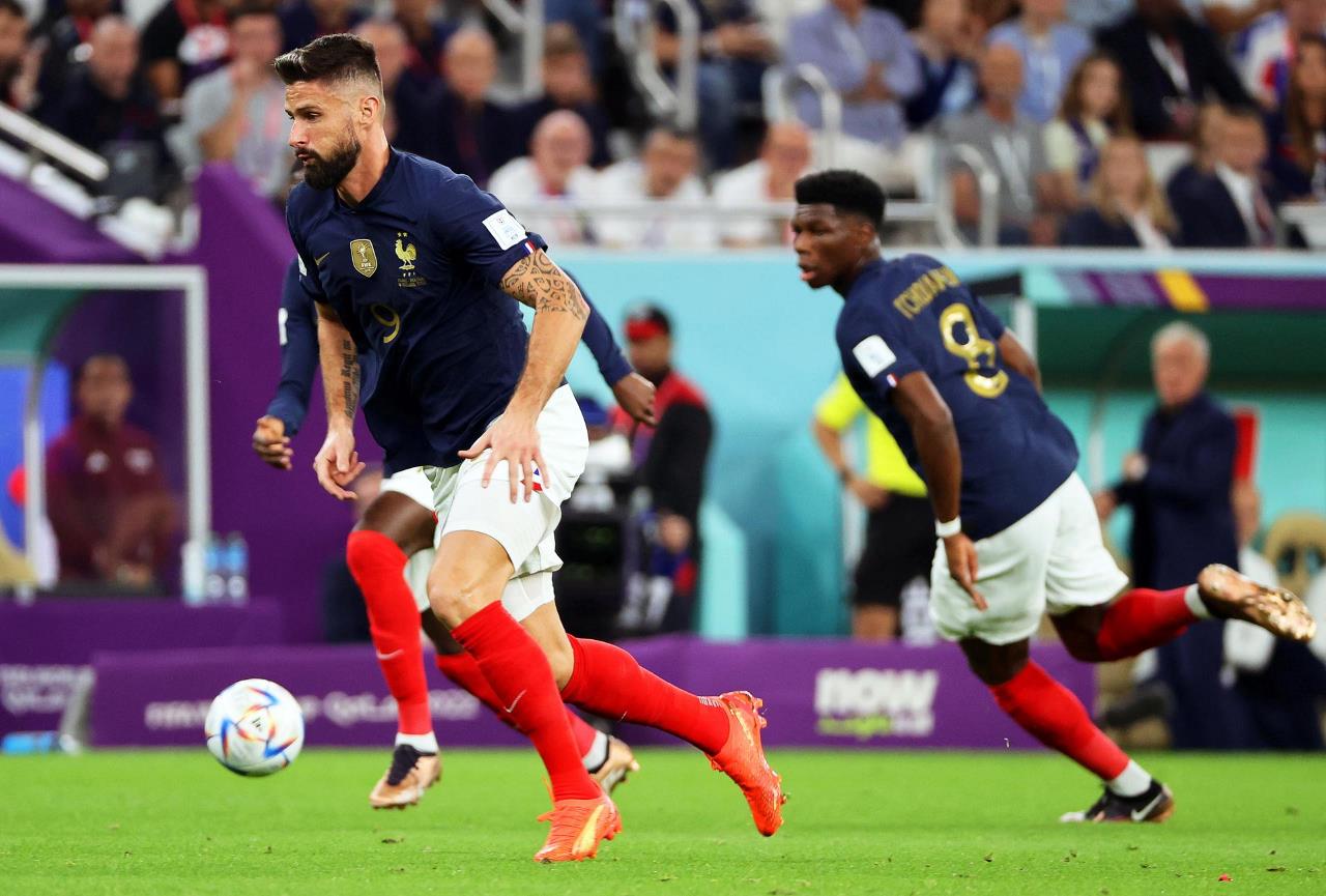 GALERIA DE FOTOS: 3-1 Giroud y Mbappé dinamitan el muro polaco hacia cuartos 8 francia polonia2