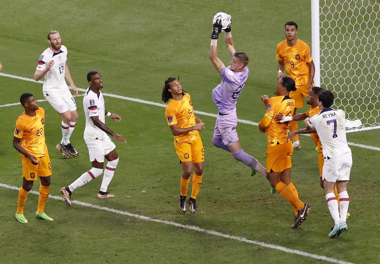 GALERIA DE FOTOS: 3-1. Dumfries mete a la 'oranje' en cuartos 3 paises bajos estados unidos02