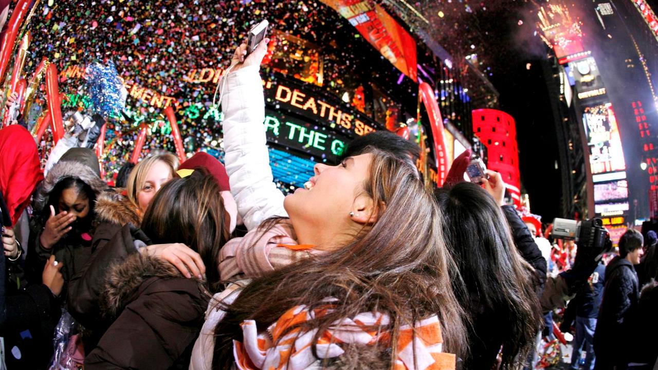 La Nochevieja en Times Square vuelve a la normalidad tras 2 años de covid-19