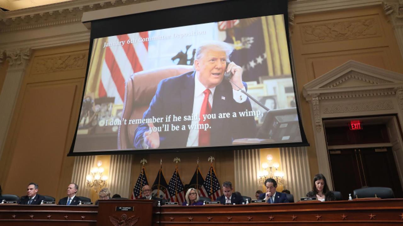 El comité que investiga el asalto al Capitolio pide imputar a Trump