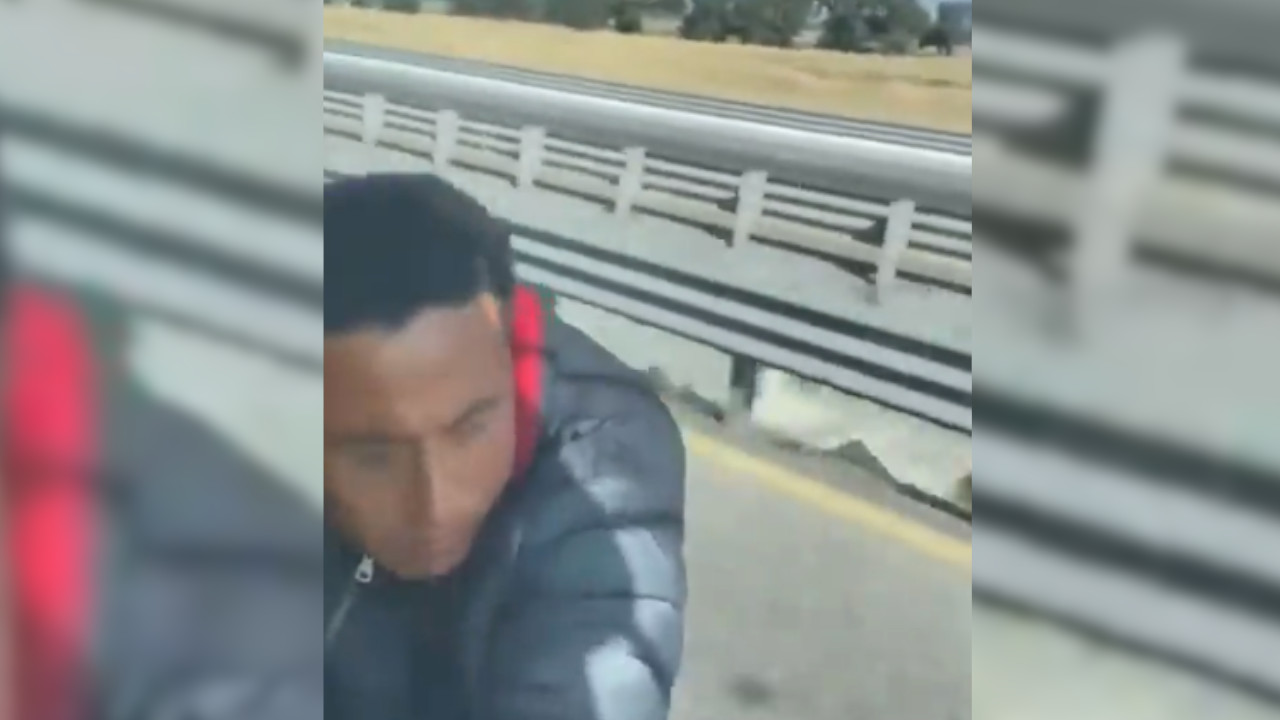 Camionero se llevó colgado a un ladrón en uno de los estribos a toda velocidad