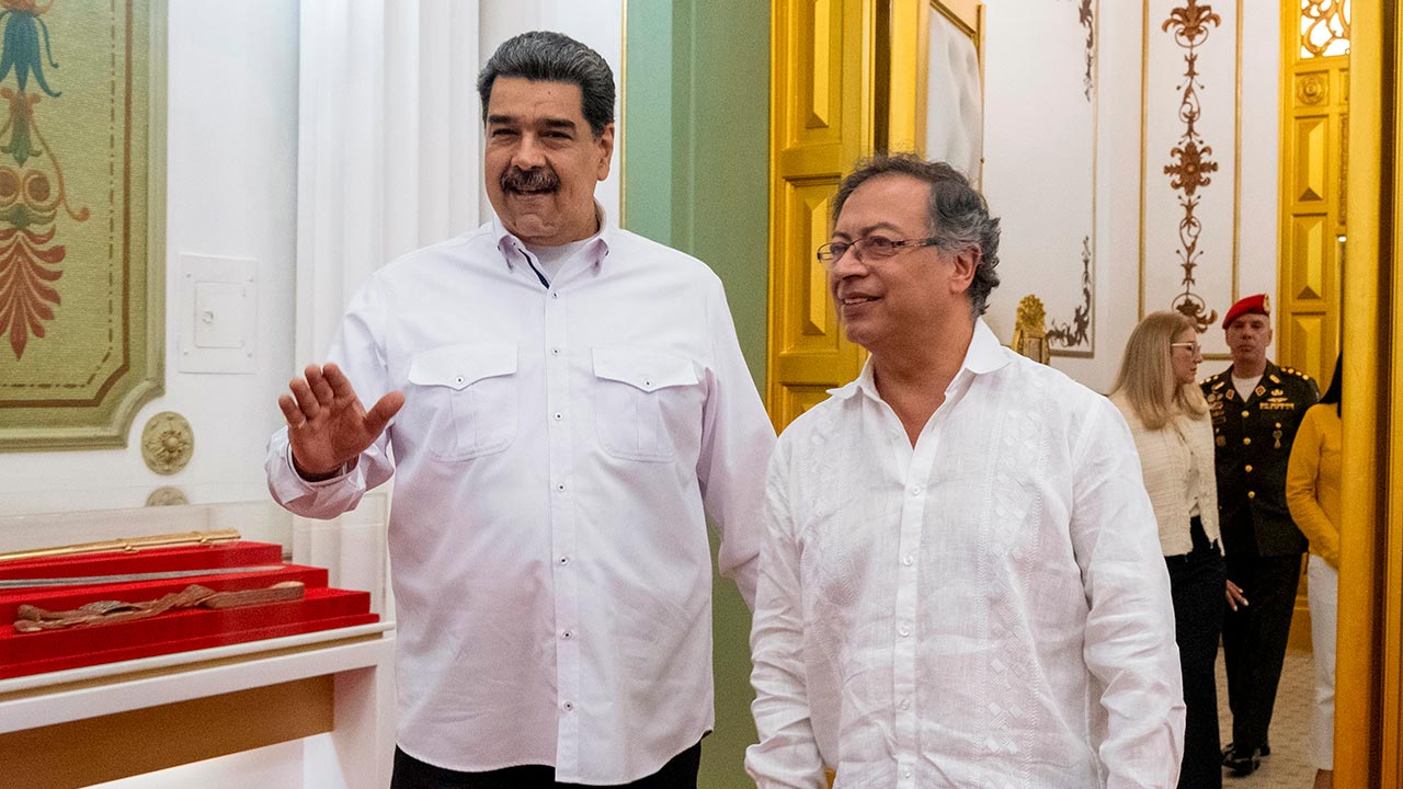 Puntos del encuentro de Petro y Maduro en Caracas