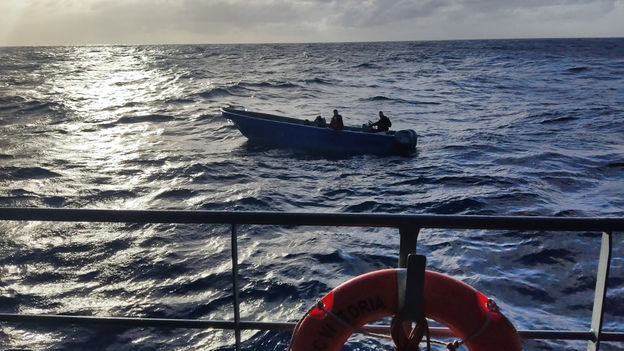 Dos dominicanos capturados con media tonelada de coca en mar colombiano