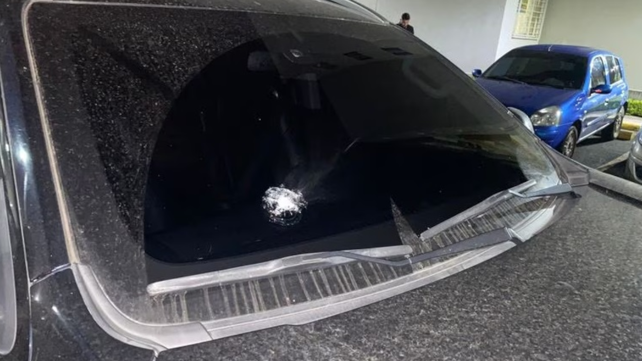 Hijo del exministro de Justicia Wilson Ruiz fue atacado por sicarios en Cali