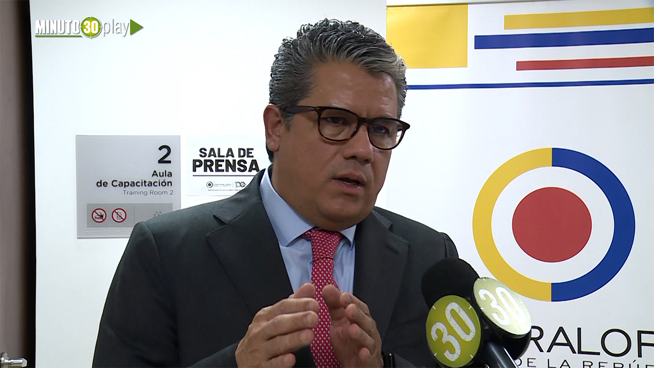 [VIDEO] ¿Pensión pública o privada? Arranca pelea entre dos gigantes