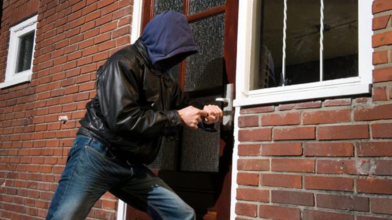 Ladrones robaron mas de 60 millones en casa de fiscales en Bogota casualidad