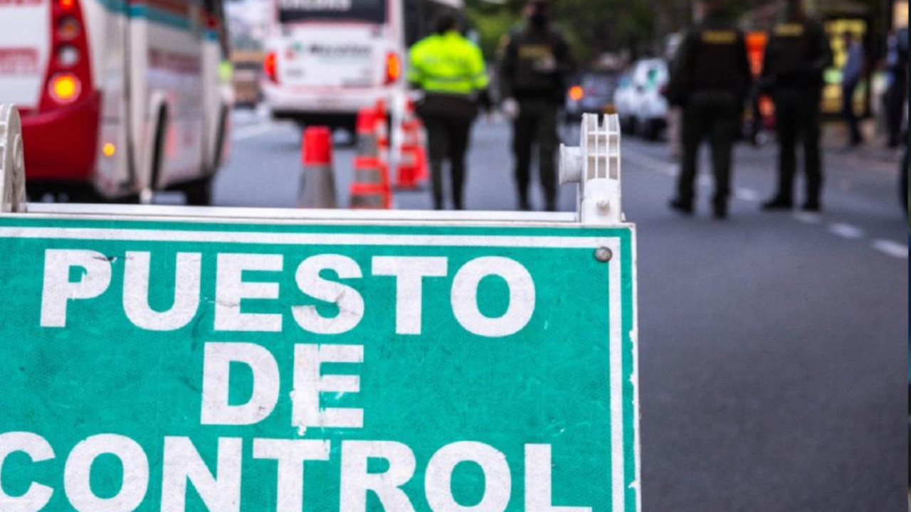 Domiciliario fue capturado por andar con licencia de moto falsa por La Floresta