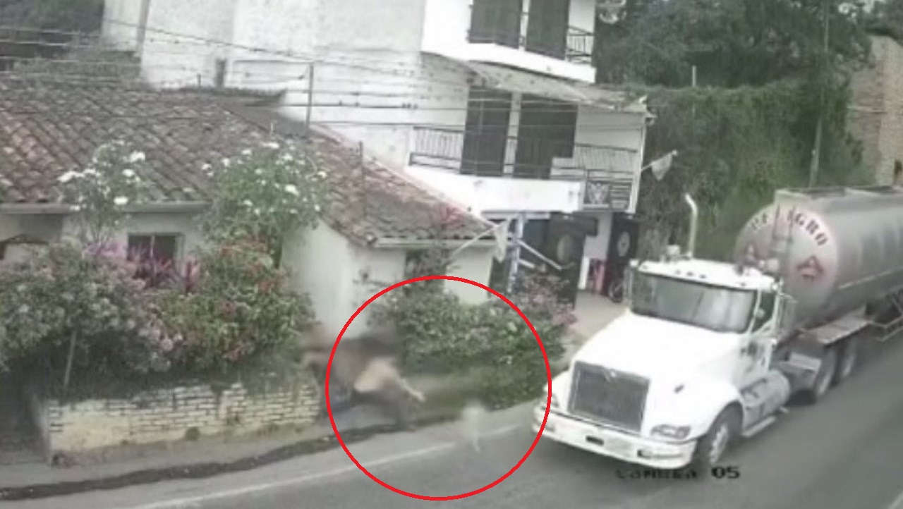 Nino de 2 anos fue arrollado por una tractomula en Santander