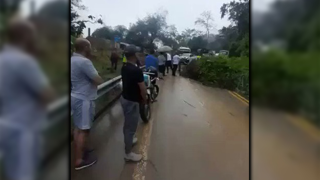 Paso a un carril en la via Bucaramanga Barrancabermeja