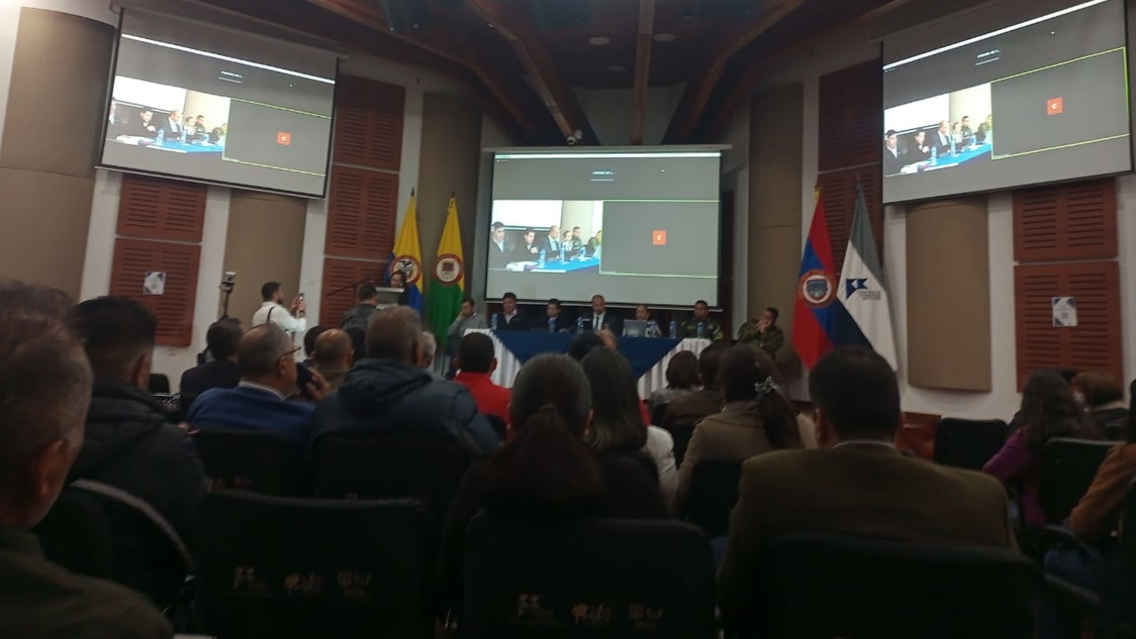 Productores de leche en Cauca y Nariño temen crisis económica por derrumbe en Rosas (Cauca)