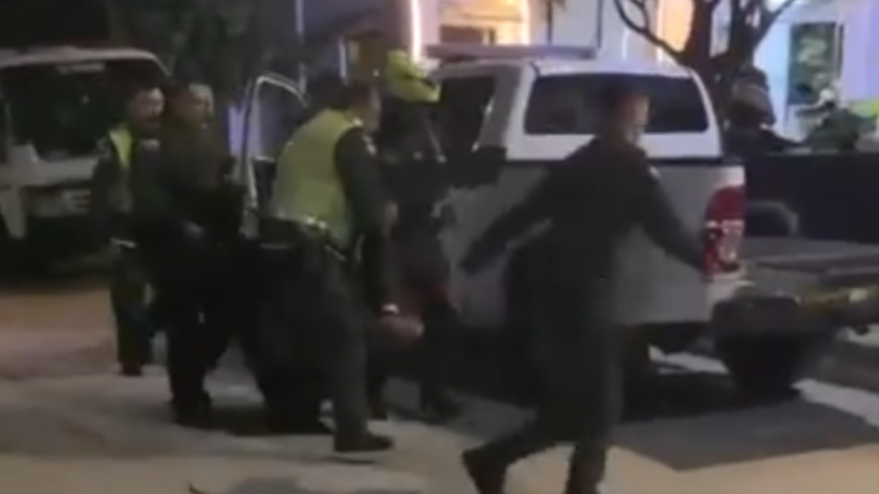 [VIDEO] Un policía mató a su superior al interior de una estación en Córdoba