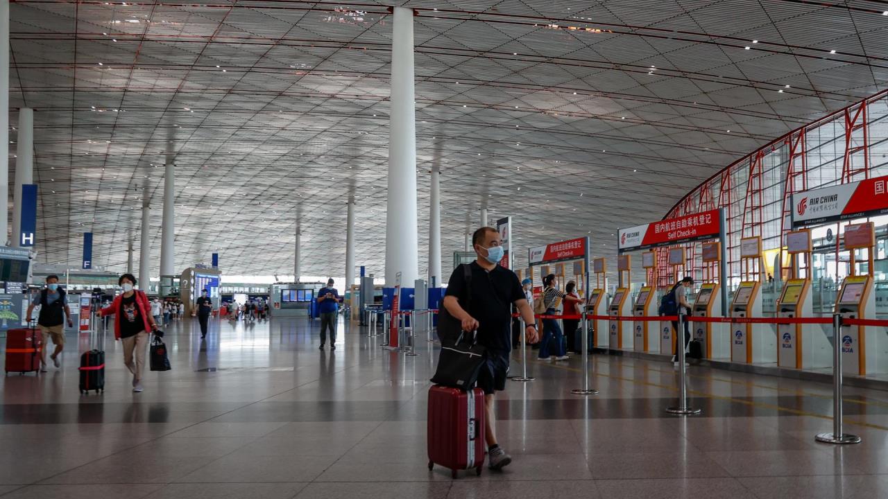 China responde a restricciones congelando visados a japoneses y surcoreanos