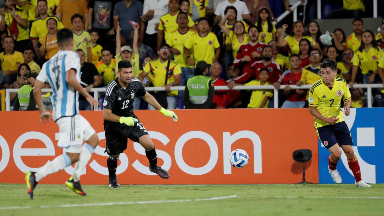 Un tanto de Juanda Fuentes clasifica a Colombia y elimina a Argentina