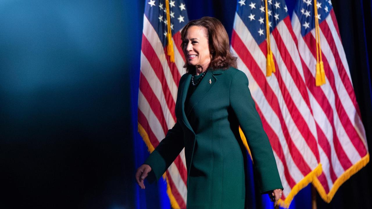 Harris promete luchar para devolver a las mujeres el derecho ganado en 1973