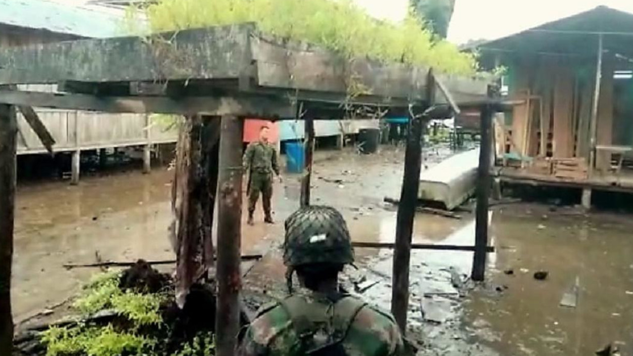 Disidencias de las FARC construyeron un semillero de coca en medio de una calle pública de Nariño