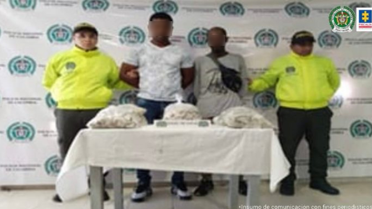 A la cárcel dos hombres, capturados con 10 bolsas llenas de cocaína en Tumaco