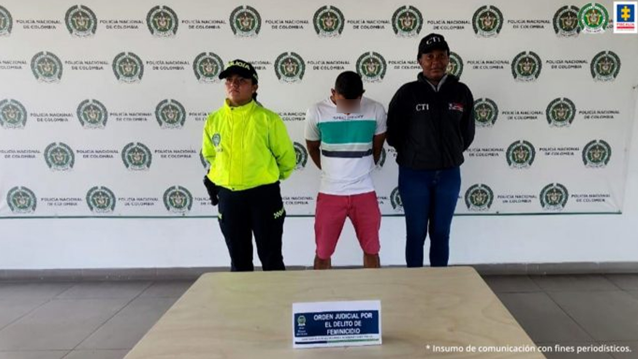 Dijo que su ex se había ahorcado y en realidad la asfixió