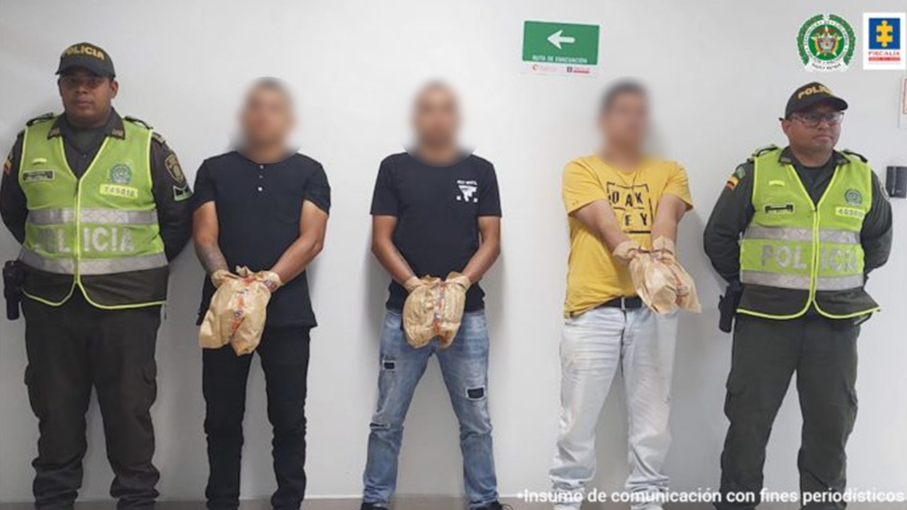 A prisión tres hombres involucrados en la muerte de dos personas encontradas en costales en Pereira
