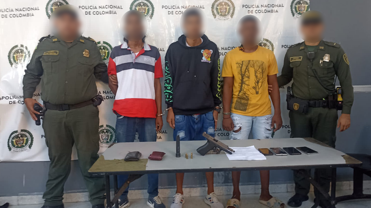 Cuatro detenidos hirieron a la víctima disparando desde un carro
