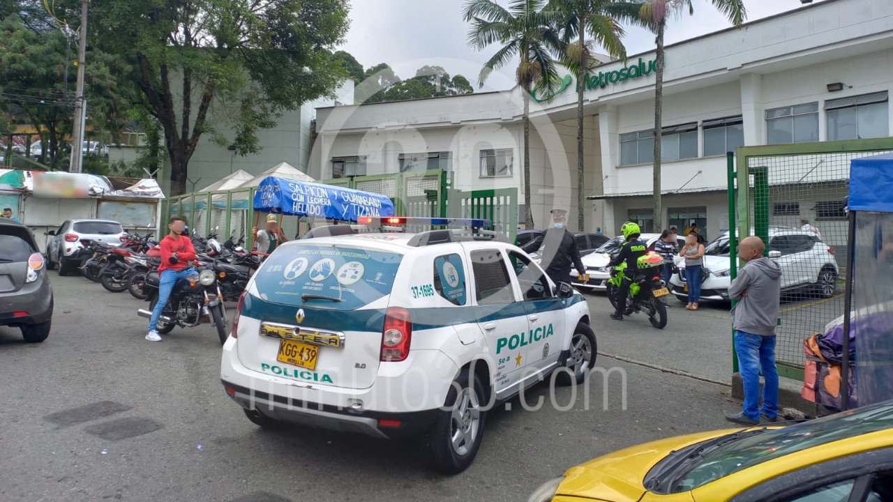 [FOTO] De una puñalada en el pecho mataron a un hombre en Medellín