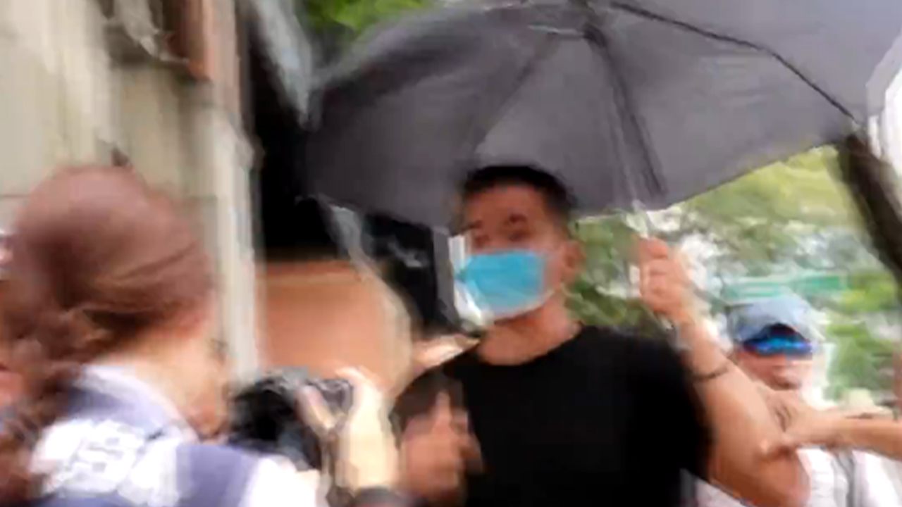 Medellín ofrece recompensa para identificar a agresores de periodistas en marchas del 15 de febrero