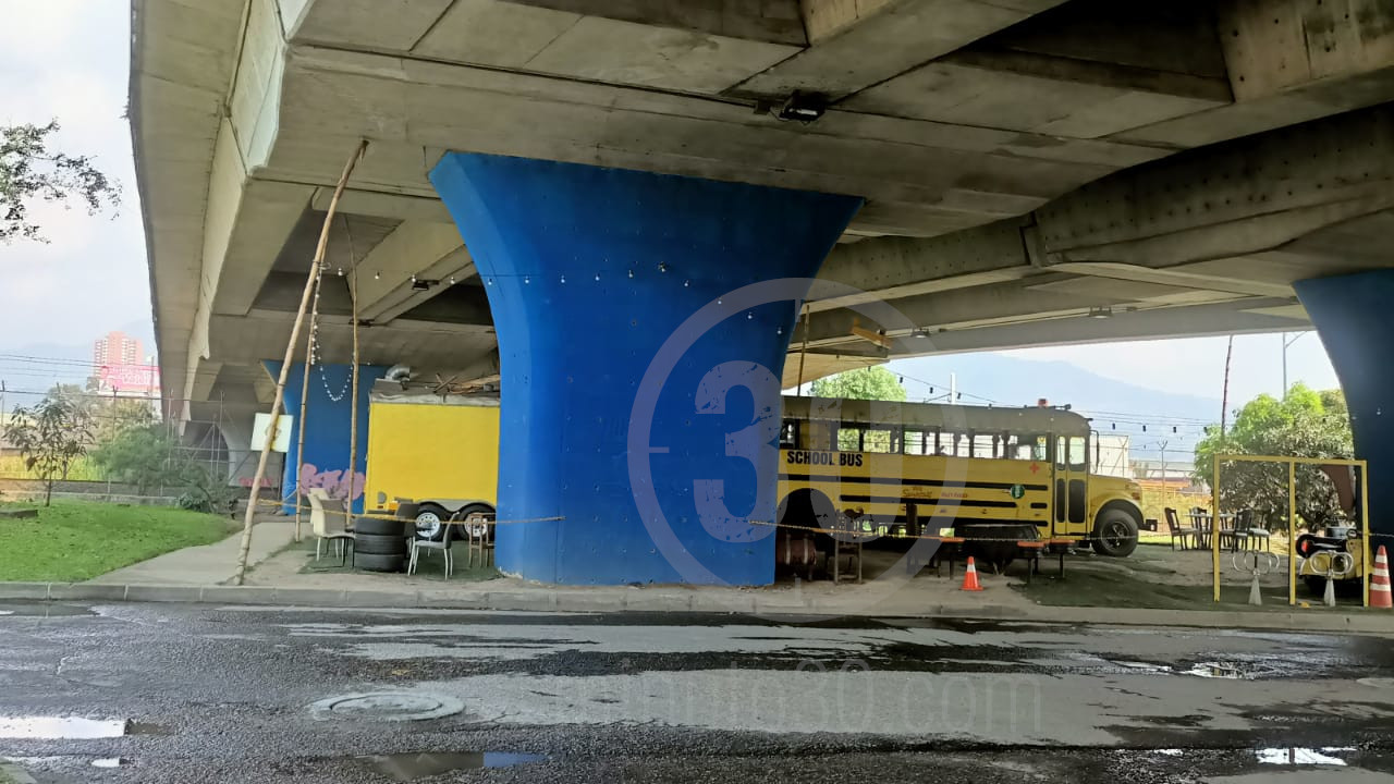[FOTOS] Asesinan un hombre debajo del puente de ‘Pilsen’ en Sabaneta