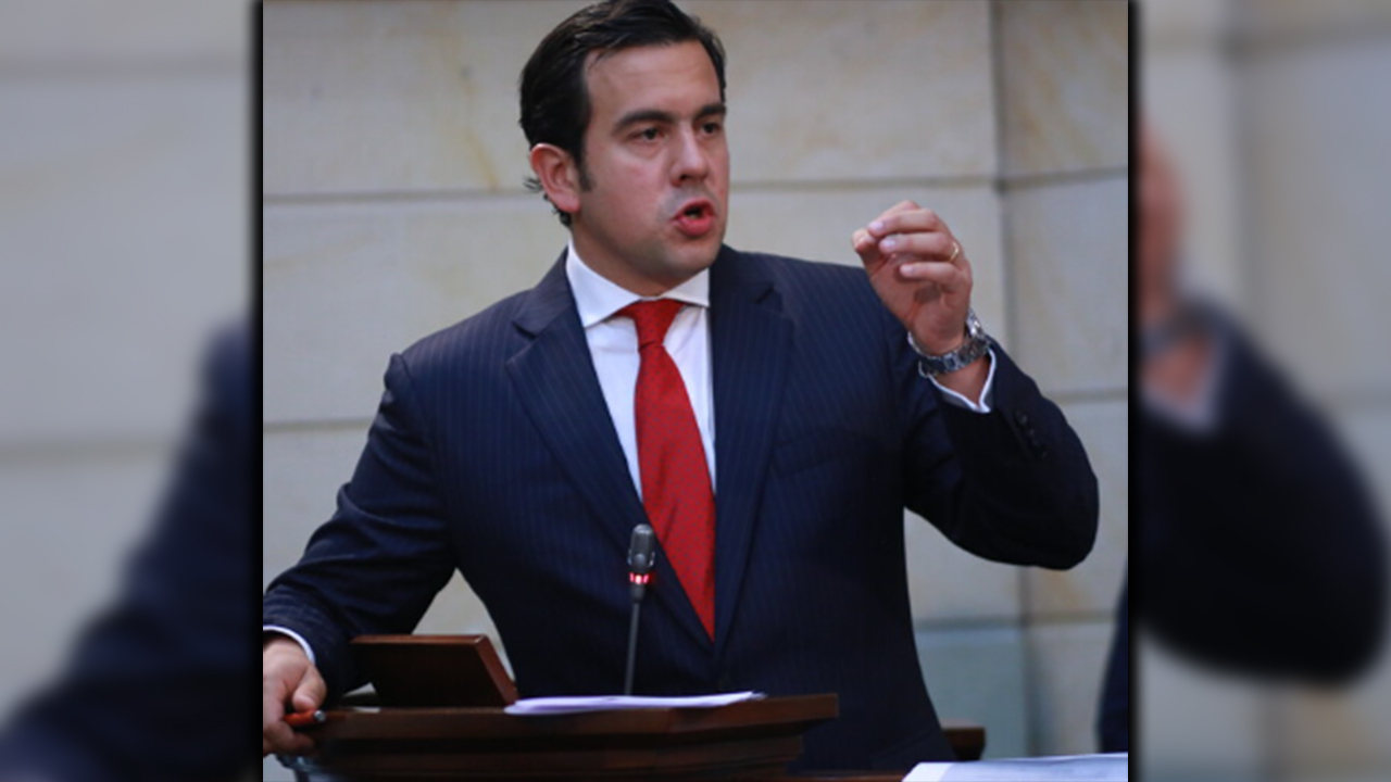 Rodrigo Lara confirma decision para su candidatura a la Alcaldia de Bogota