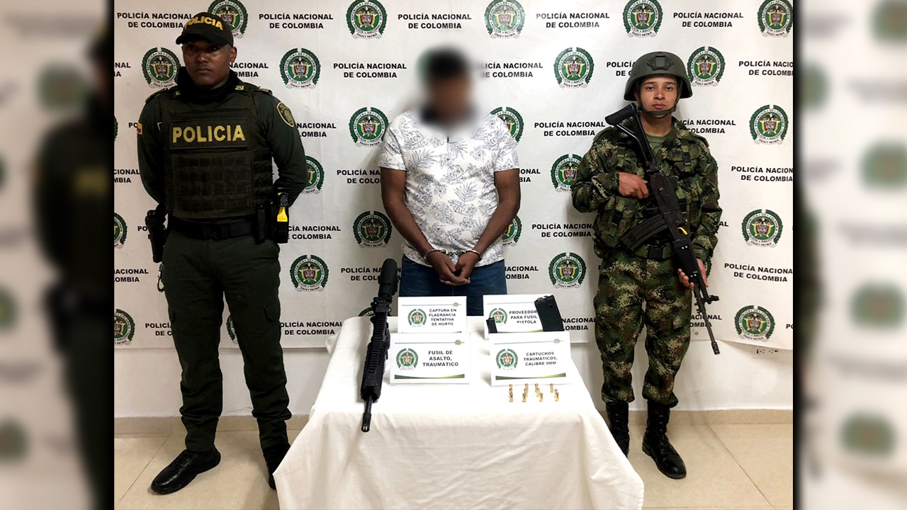 [VIDEO] Policías se enfrentaron a tiros con ladrones en San Pedro de los Milagros