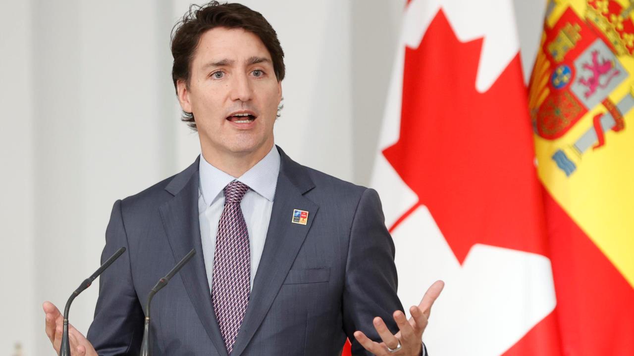 Equipos canadienses buscan en Yukon los restos del objeto derribado el sábado