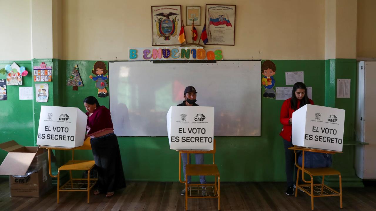 Registran una participación del 80,74 % en los comicios locales de Ecuador