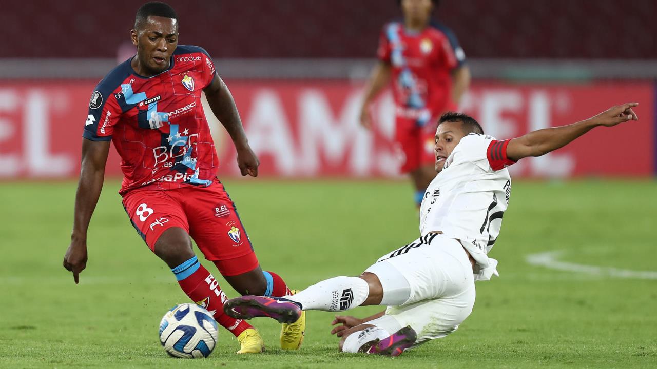 Londoño le da el empate al Medellín en casa de El Nacional de Quito