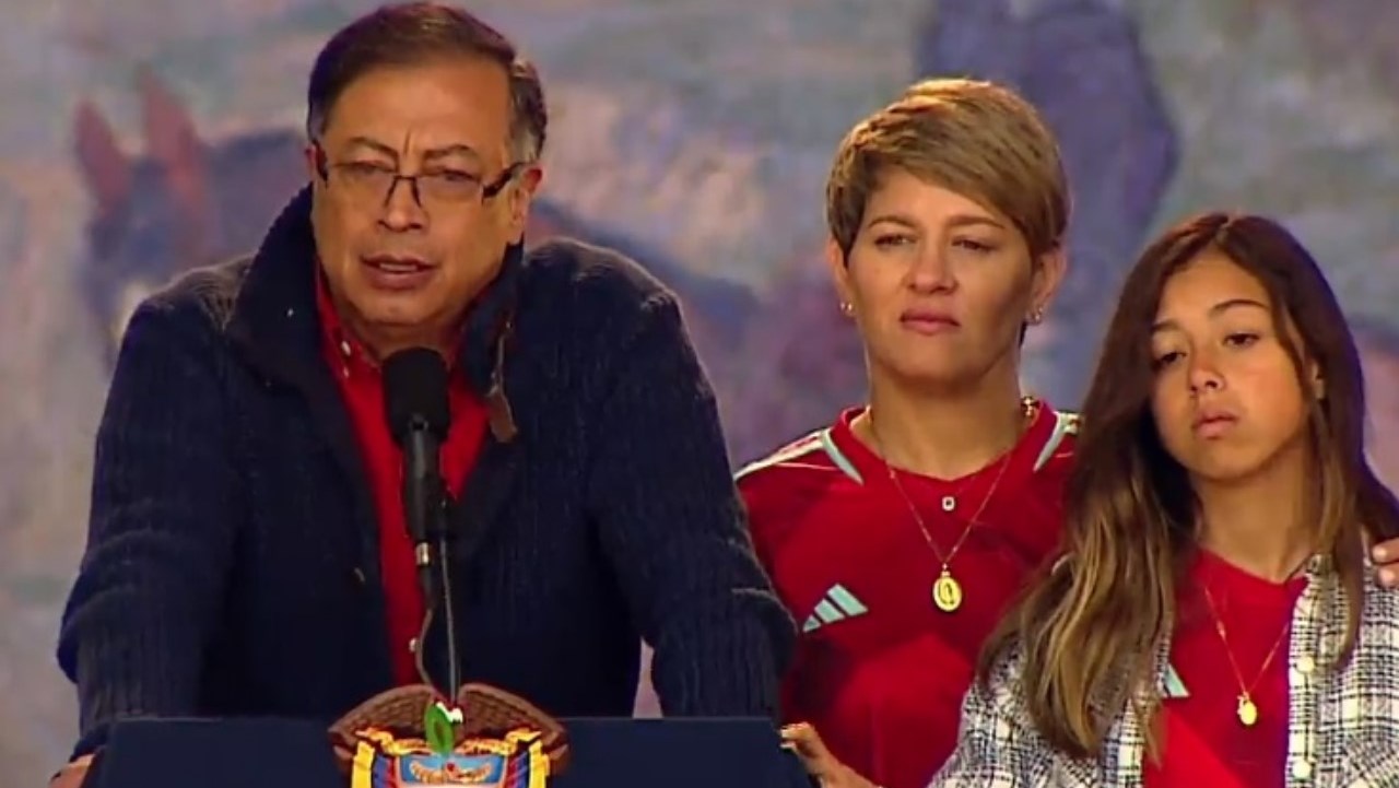 [VIDEO] Desde el balcón de la Casa de Nariño, presidente Gustavo Petro ...