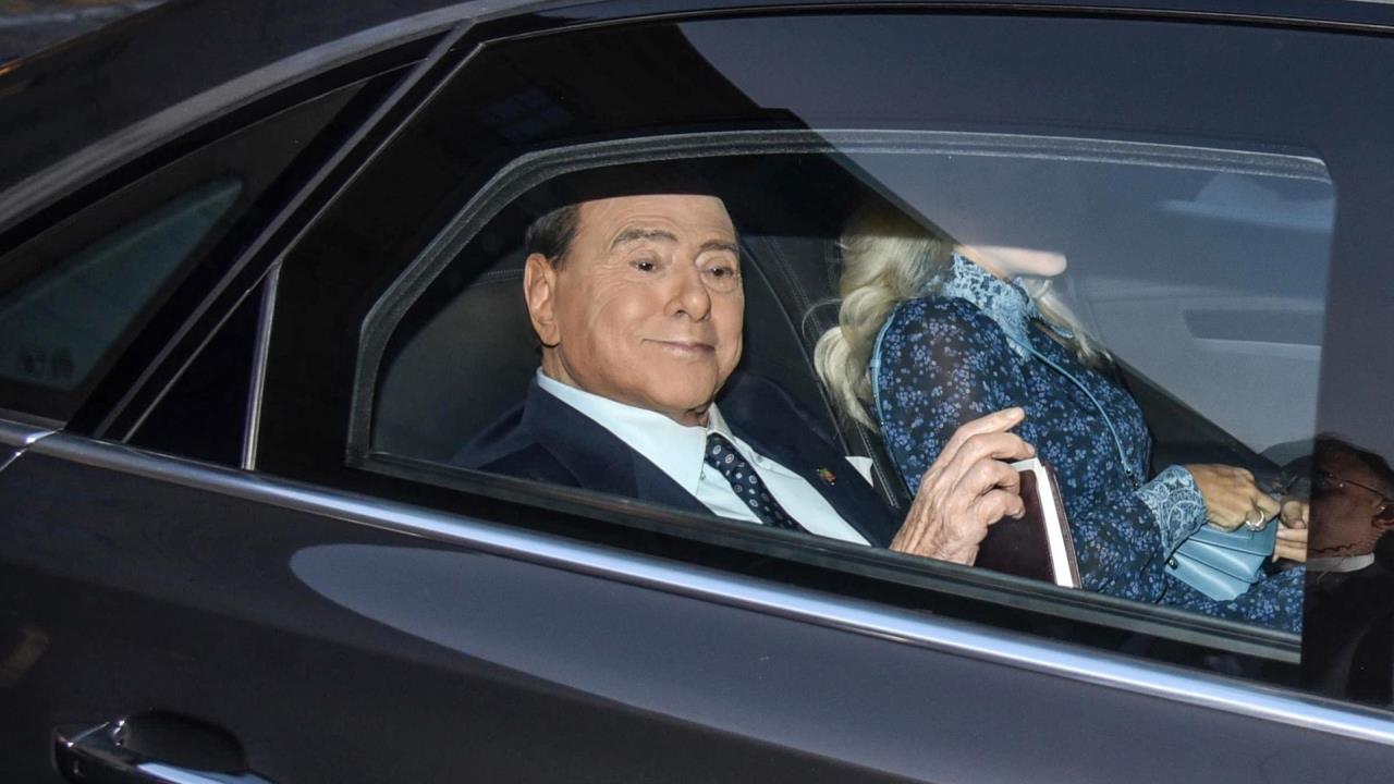 Berlusconi, absuelto de comprar el silencio de los asistentes a sus fiestas