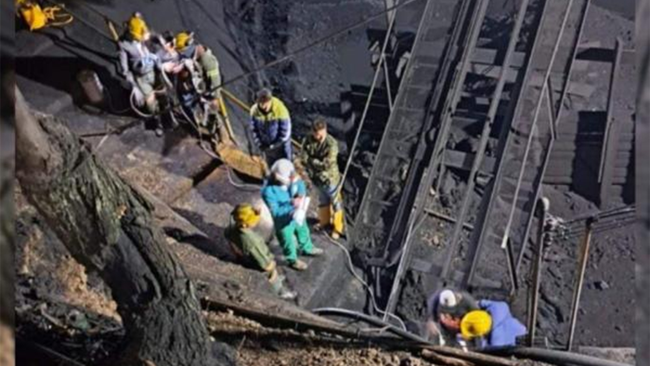 Al menos 11 muertos, de 21 mineros atrapados en explosión de mina en Cundinamarca