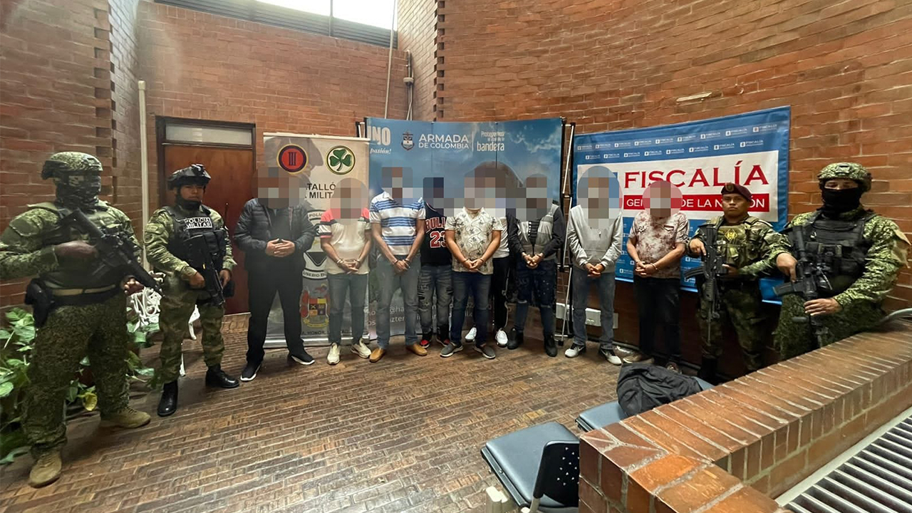 Capturan a 12 constructores de semisumergibles para el transporte de cocaína al exterior
