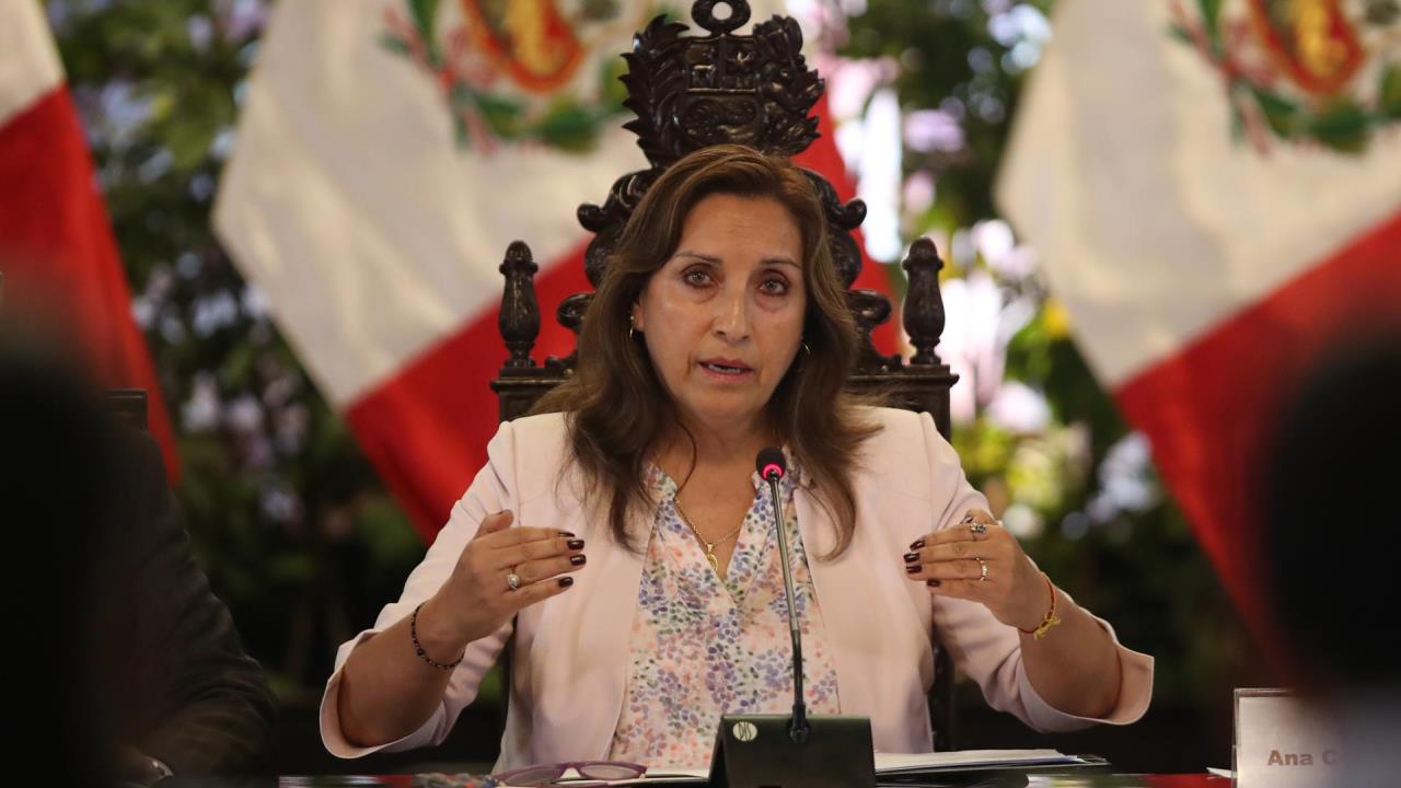 Dina Boluarte peru