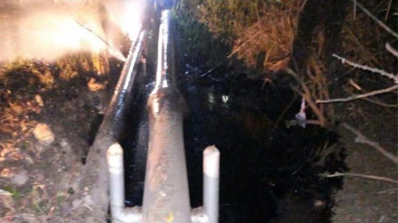 ELN estaría detrás de atentado con 15 kilos de explosivos a oleoducto en Santander