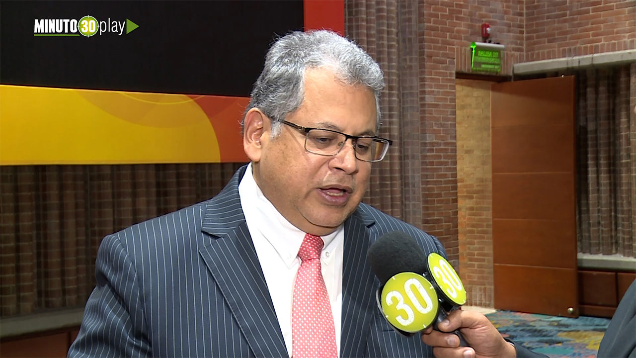 [VIDEO] La crisis de medicamentos mete en el ring a Supersalud y a las EPS