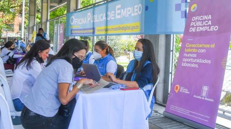 [VIDEO] En Medellín habrá feria de empleo con más de dos mil vacantes ...