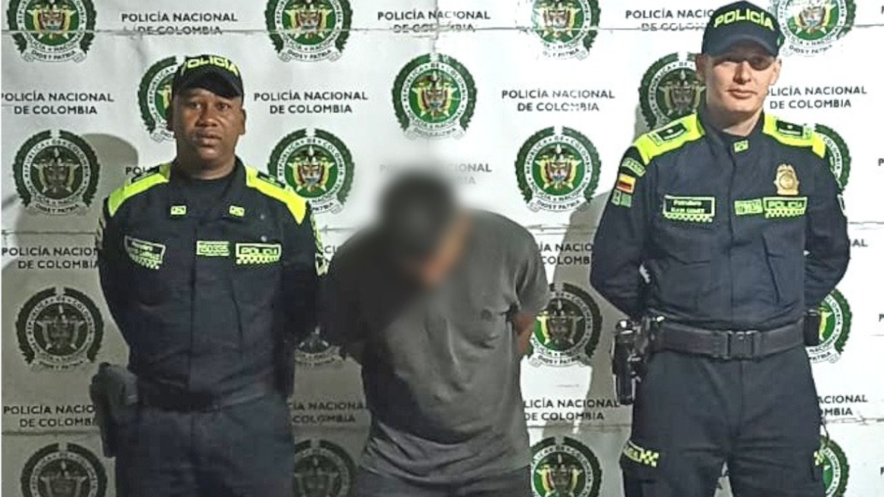 Este hombre habría apuñalado a dos vigilantes en un hospital en Rionegro