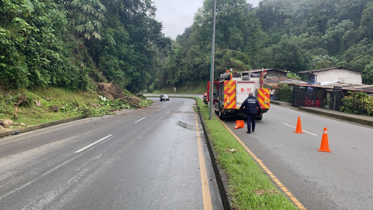 ¡Pilas! Hay paso a un carril en la vía Panamericana